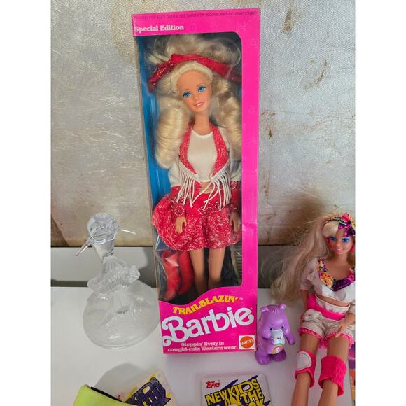 Vintage 1991 MATTEL TRAILBLAZIN' BARBIE #2783 SPECIAL EDITION Western Red Outfit